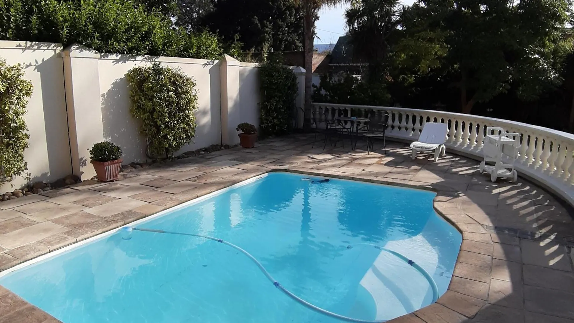 Rustic Manor Guest House Tokai