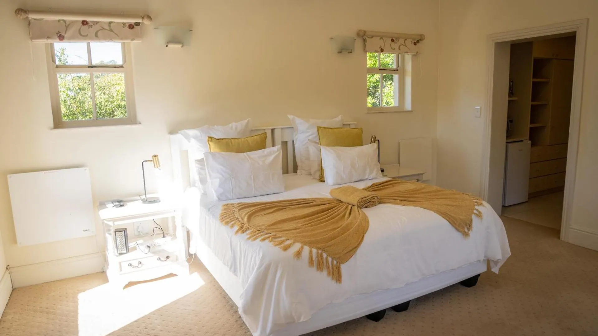 Rustic Manor Guest House Tokai