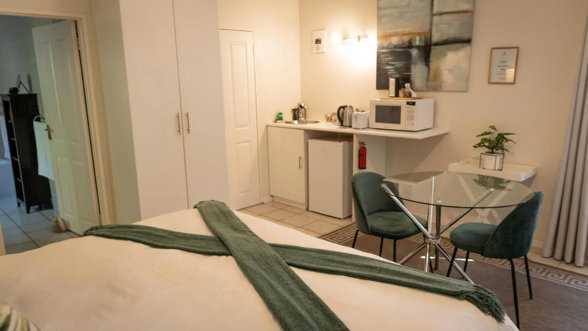 *****  Rustic Manor Guest House Tokai South Africa